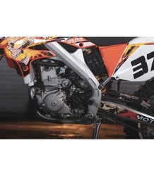 MOTOCYKL XMOTOS XZ250R V4 - XB37 250CC 4T 21/18 - VODNÍK
